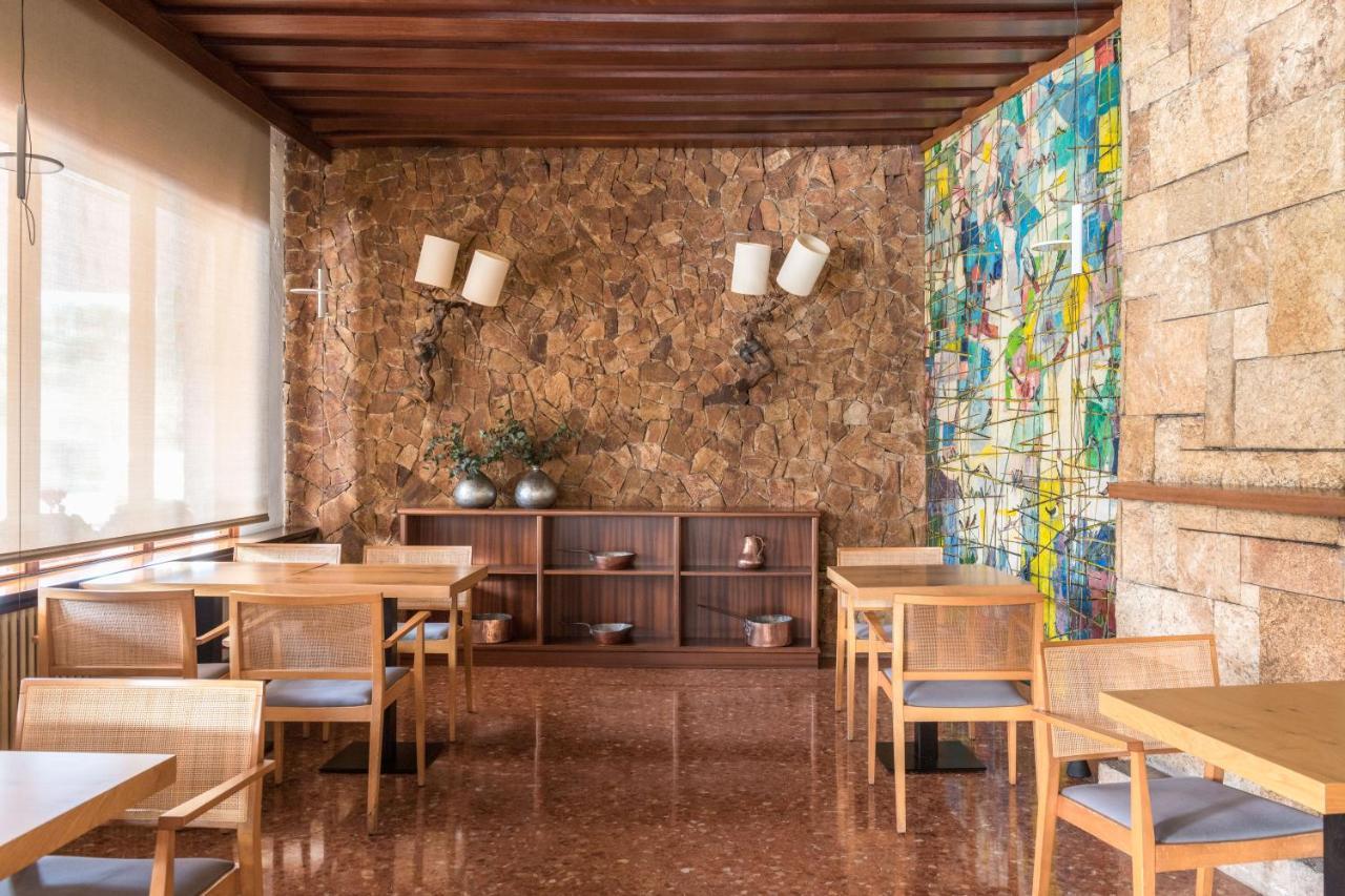Hotel Emporda Figueres  Exteriér fotografie