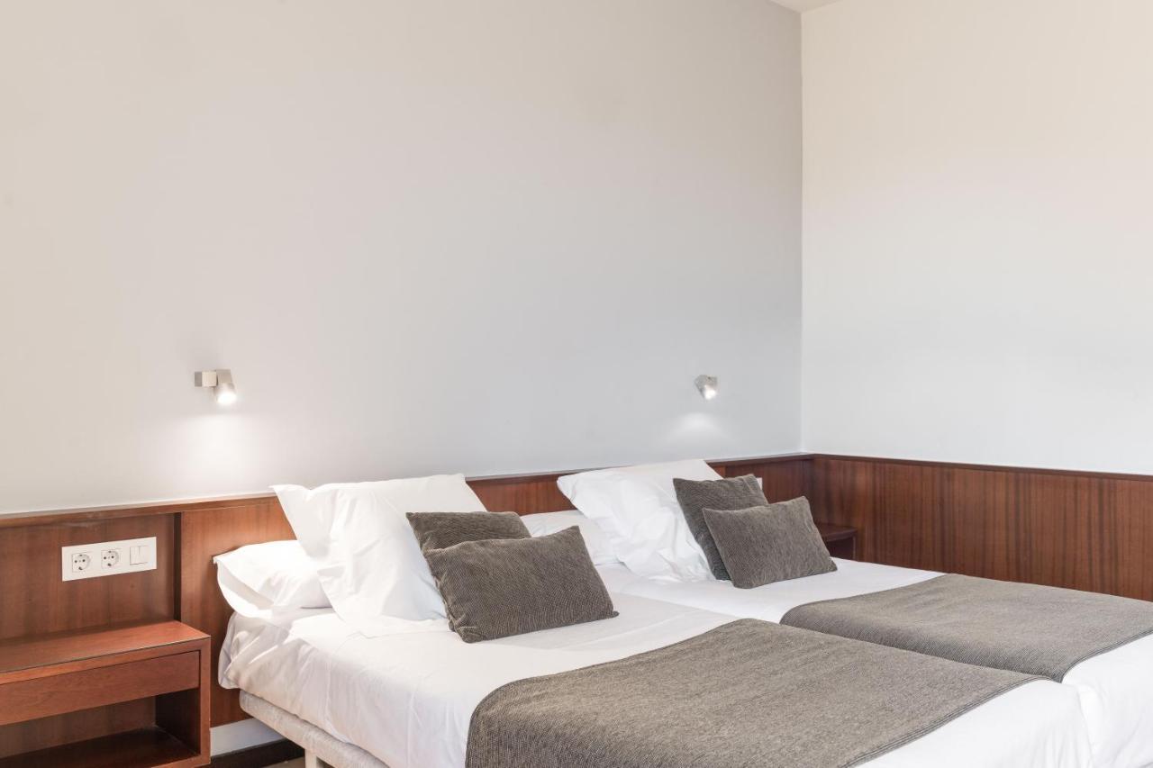 Hotel Emporda Figueres  Exteriér fotografie