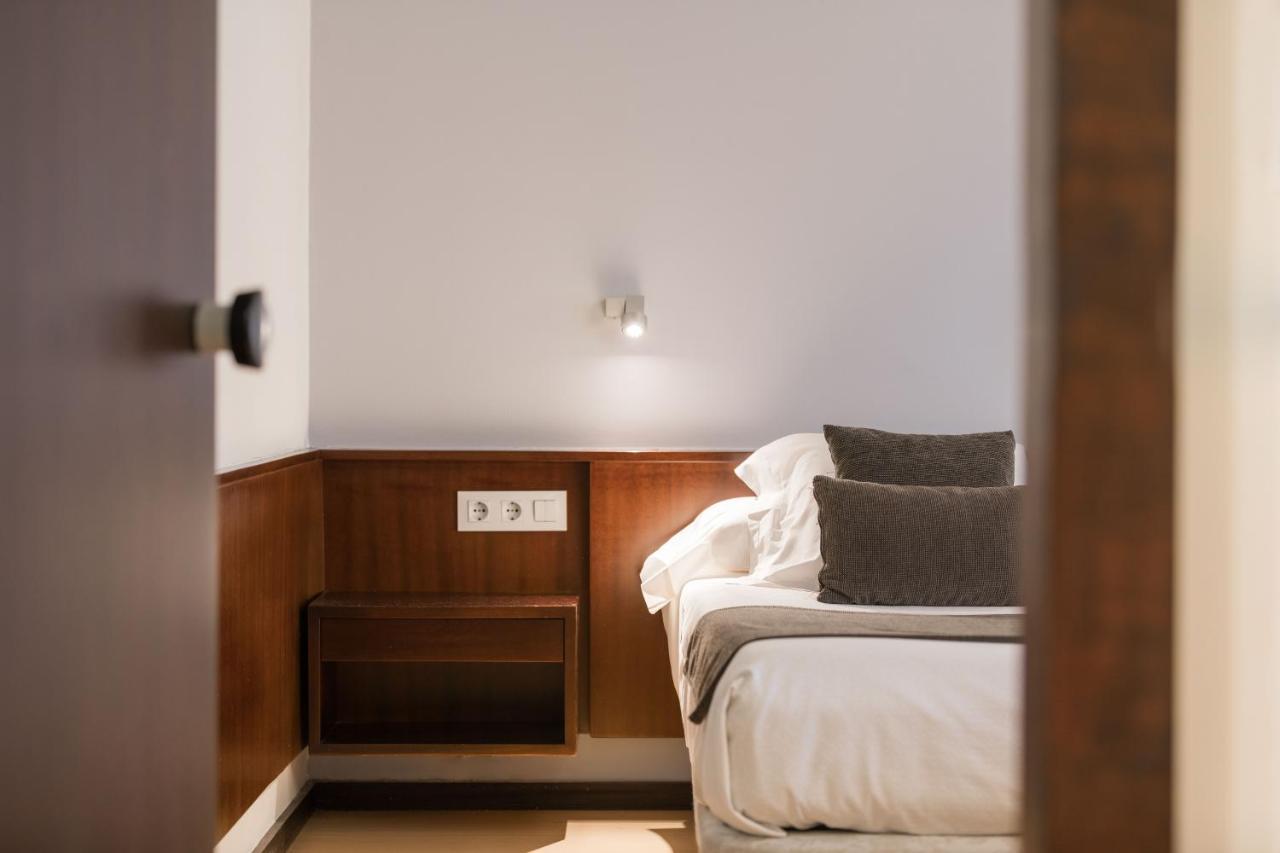 Hotel Emporda Figueres  Exteriér fotografie