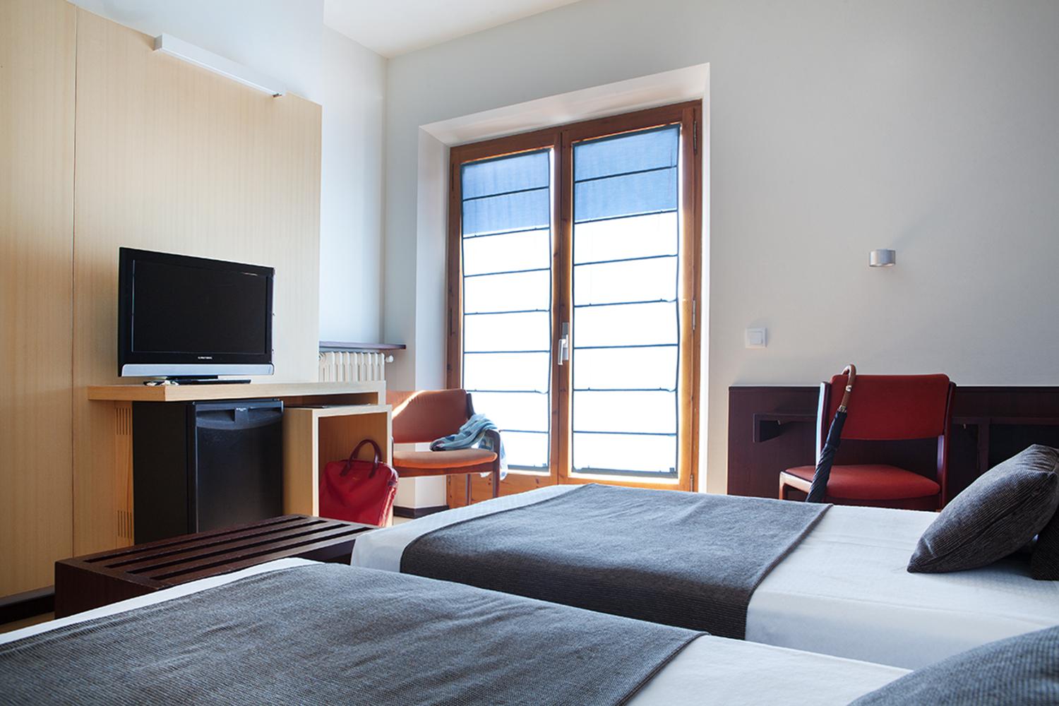 Hotel Emporda Figueres  Exteriér fotografie
